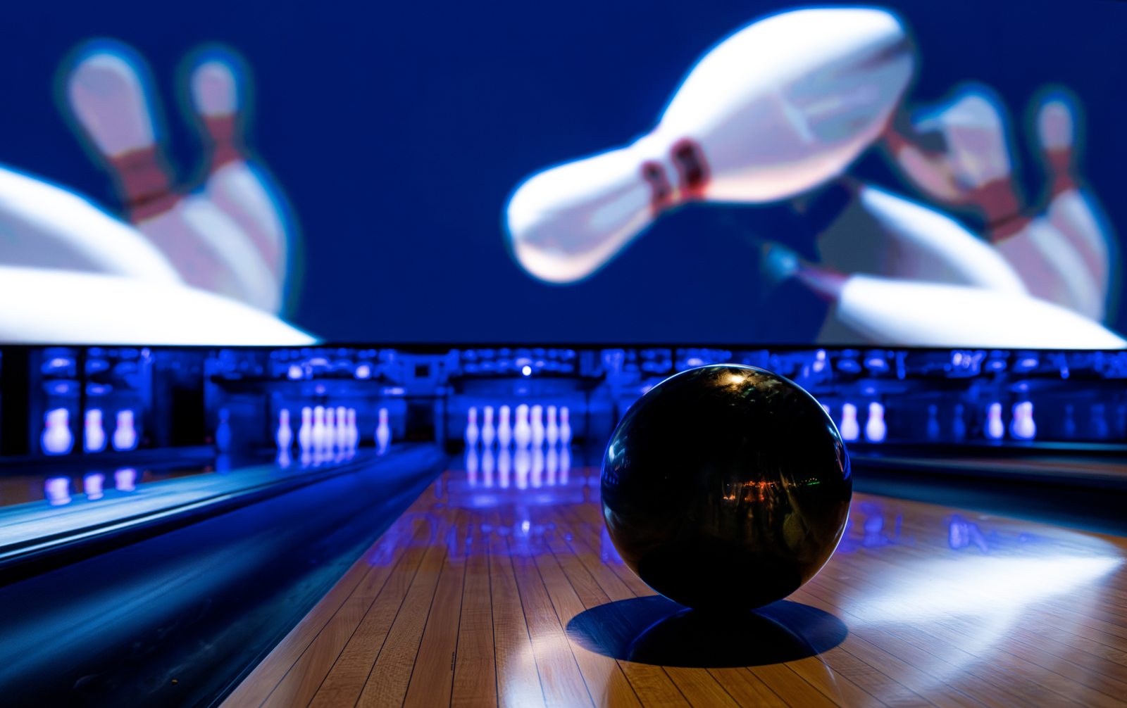 Des pistes de bowling en activité